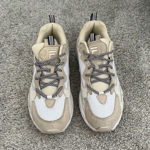 Women’s Fila Chunky Sneaker